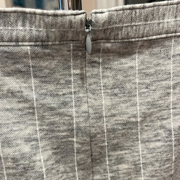 🍕🪻ATM skirt midi pinstripe gray white medium CLOSEOUT - Picture 10 of 10
